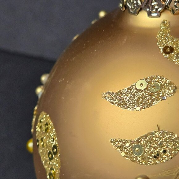 Frontgate Gold Glass Ornament Jeweled Leaf Design Holiday Christmas Decor 4 Inch - Picture 4 of 7